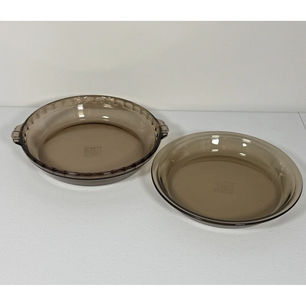 Vintage Pyrex 229 & 209 Smoke Brown Amber Pie Plates Set of 2 USA Glass Bakeware